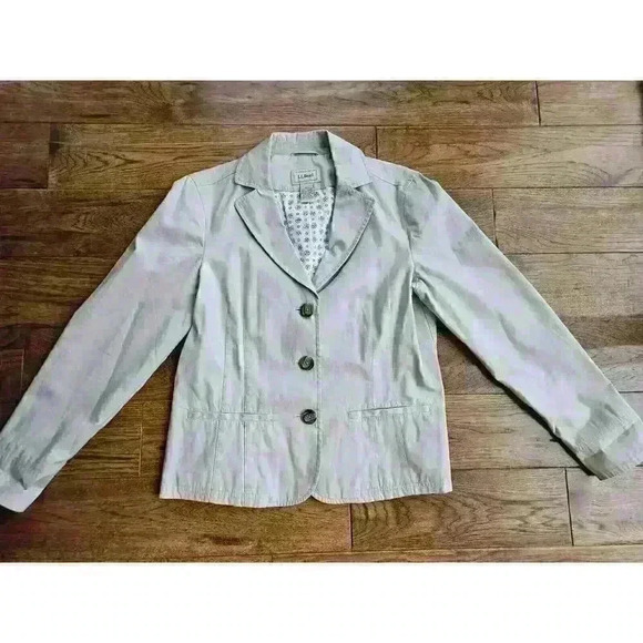 L.L. Bean Jackets & Blazers - Vintage L.L. Bean Women’s Beige Button Down Jacket Size 12